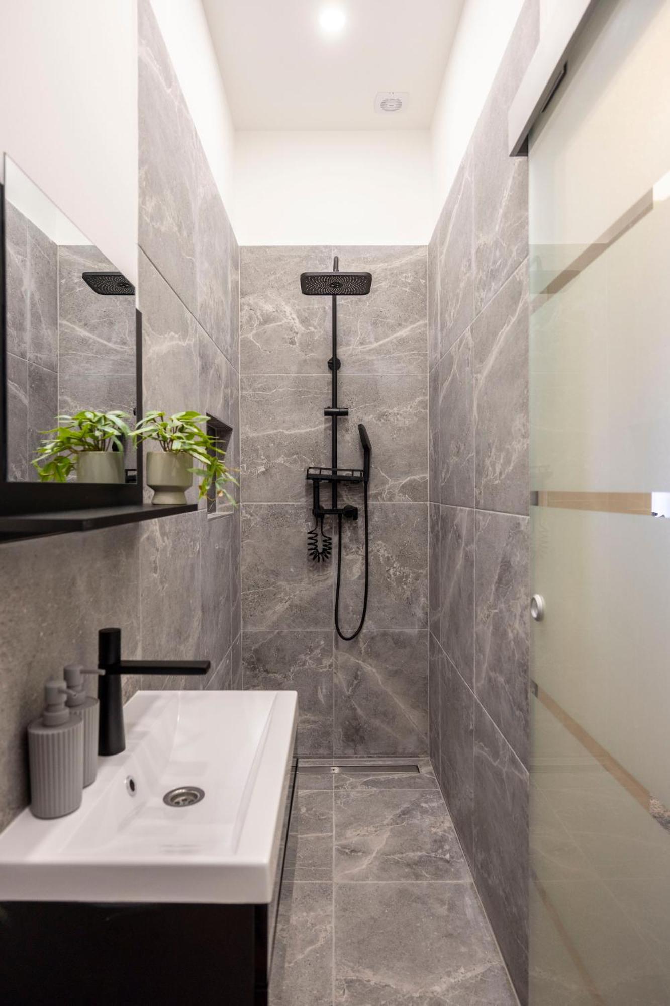 Exclusive Stylish Suite By Prestige Homes Next To The Oktogon Budapeste Exterior foto